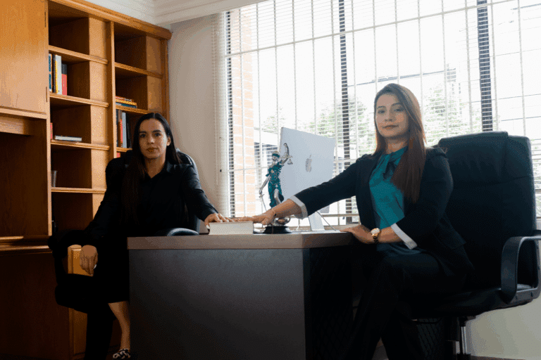 Prospectoras-Júridicas-Confedeuda Abogados Corporativos